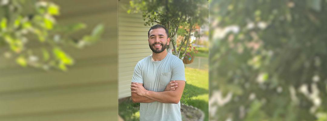 Post-Baccalaureate Health Professions Program alumnus Jesus Mejia